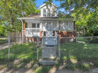 4877 Maynard Street, Detroit, MI 48215