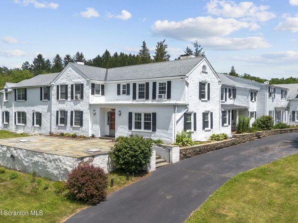 642 Lily Lake Road, Waverly, PA 18471