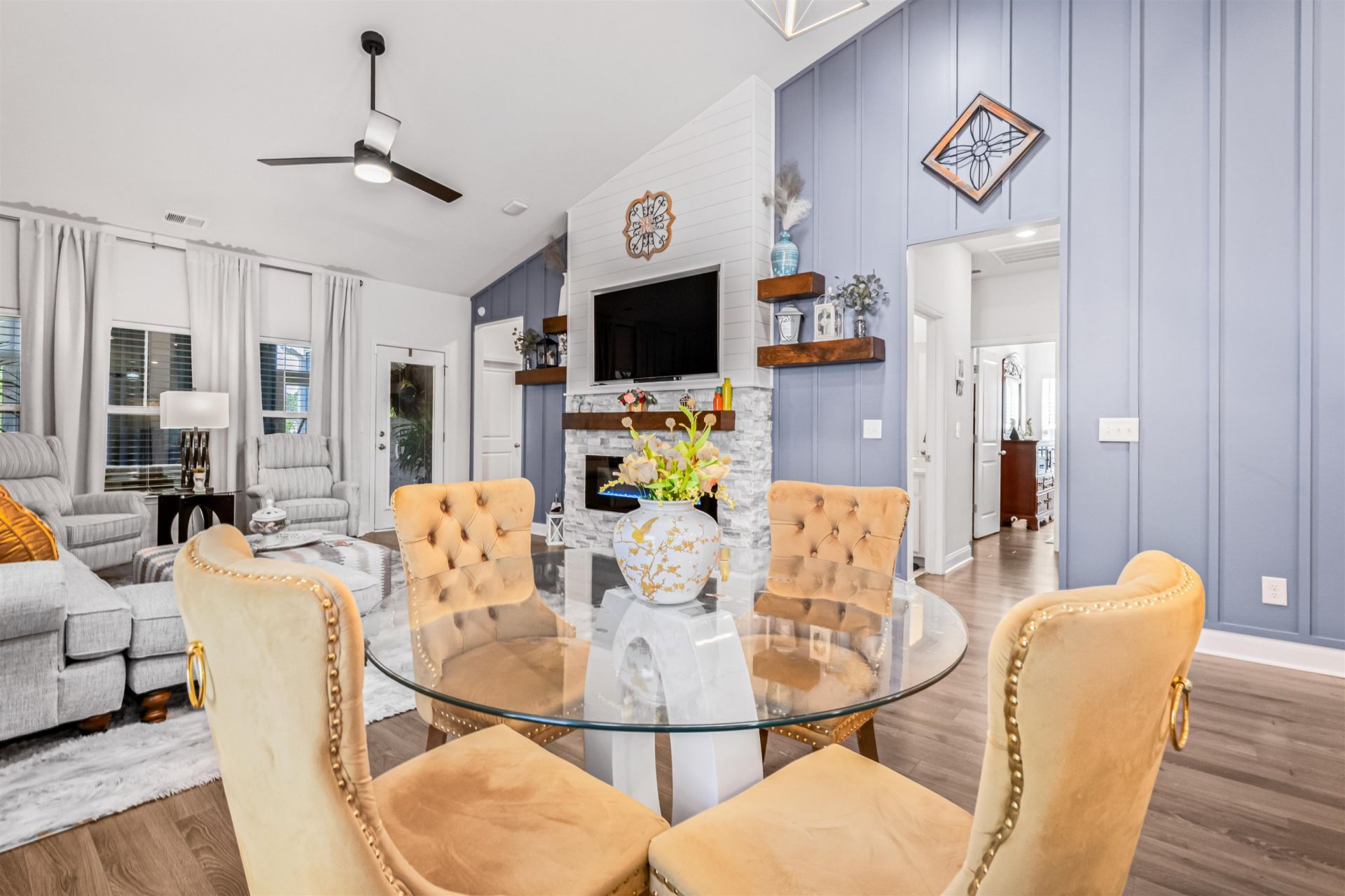 2501 Goldfinch Dr. Photo 13