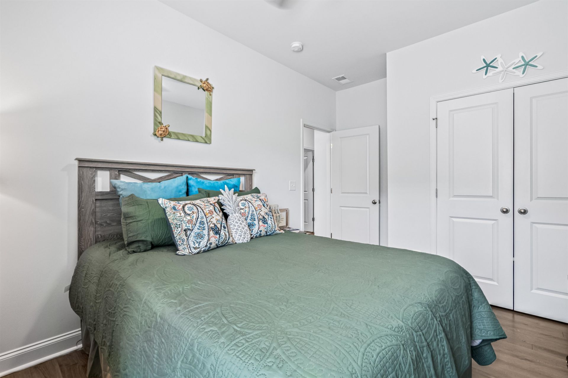 2501 Goldfinch Dr. Photo 24