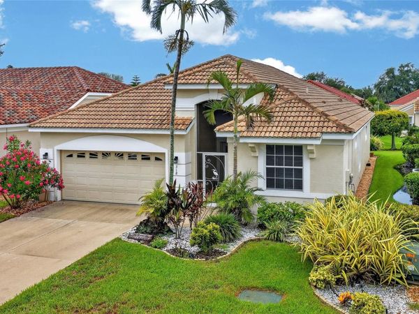 318 LANGHOLM DRIVE , VENICE, FL 34293