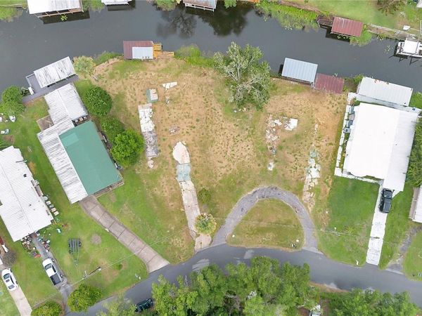 13450 PALM DRIVE , ASTATULA, FL 34705