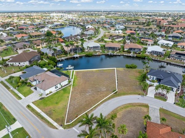 1466 KIWI COURT , PUNTA GORDA, FL 33950