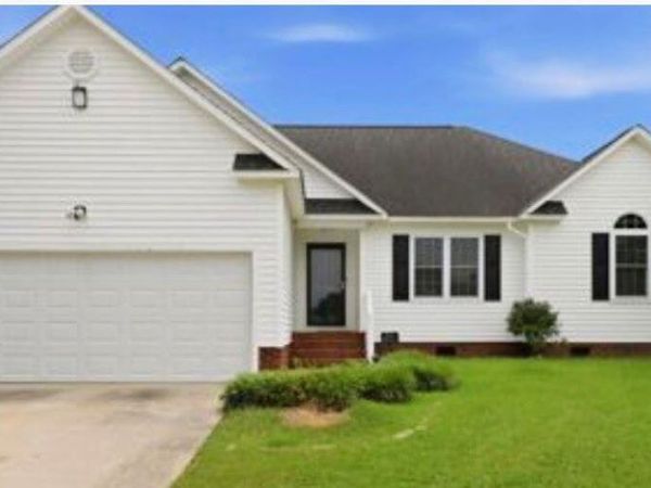 726 E Main Street , Winterville, NC 28590