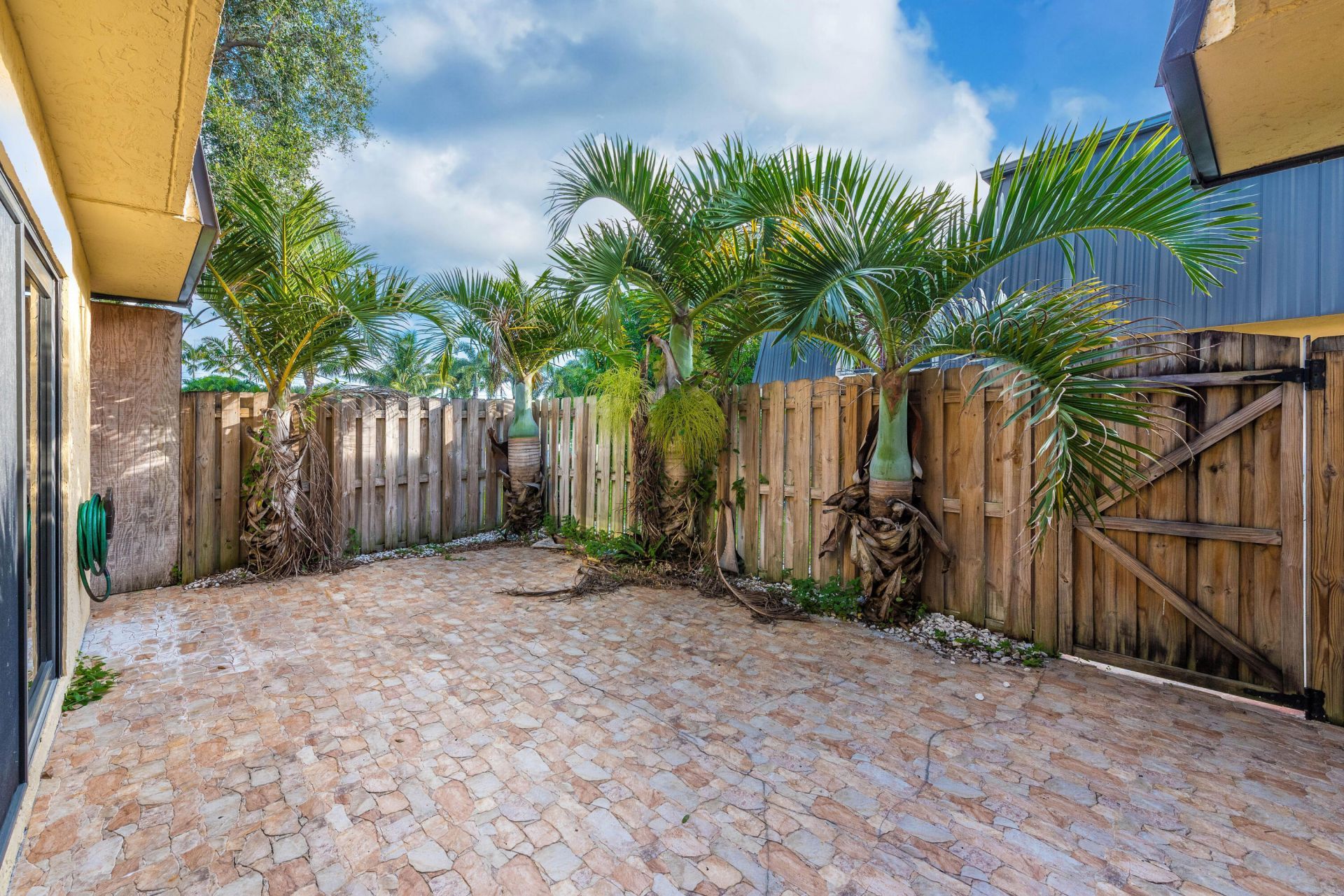 2471 Waterside Drive, Lake Worth, FL 33461 Photo