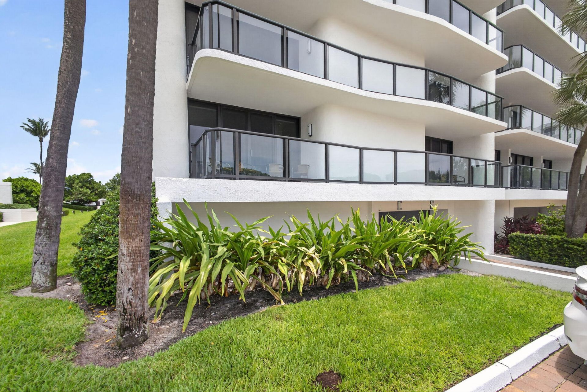 3440 S Ocean Boulevard, Unit 105s, Palm Beach, FL 33480 Photo