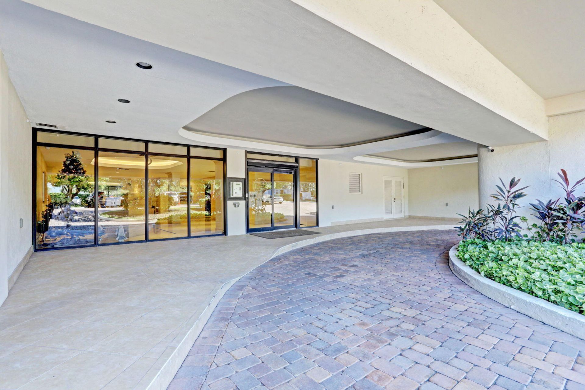 3440 S Ocean Boulevard, Unit 105s, Palm Beach, FL 33480 Photo