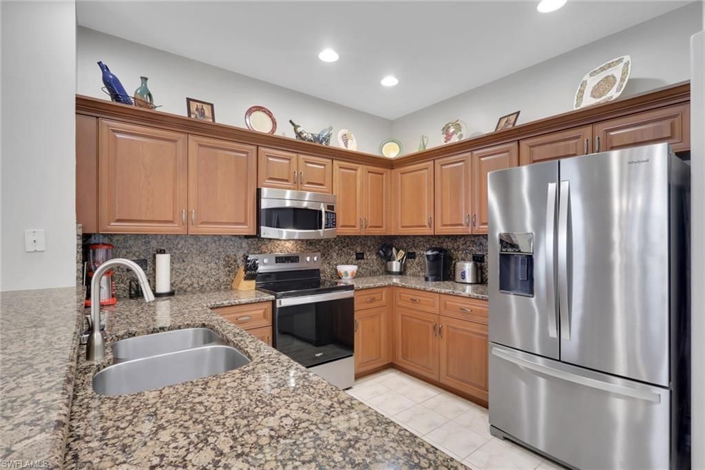 8784 Middlebrook Dr, Fort Myers, FL 33908 Photo
