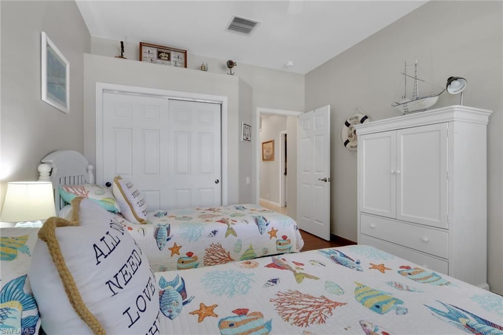 8784 Middlebrook Dr, Fort Myers, FL 33908 Photo
