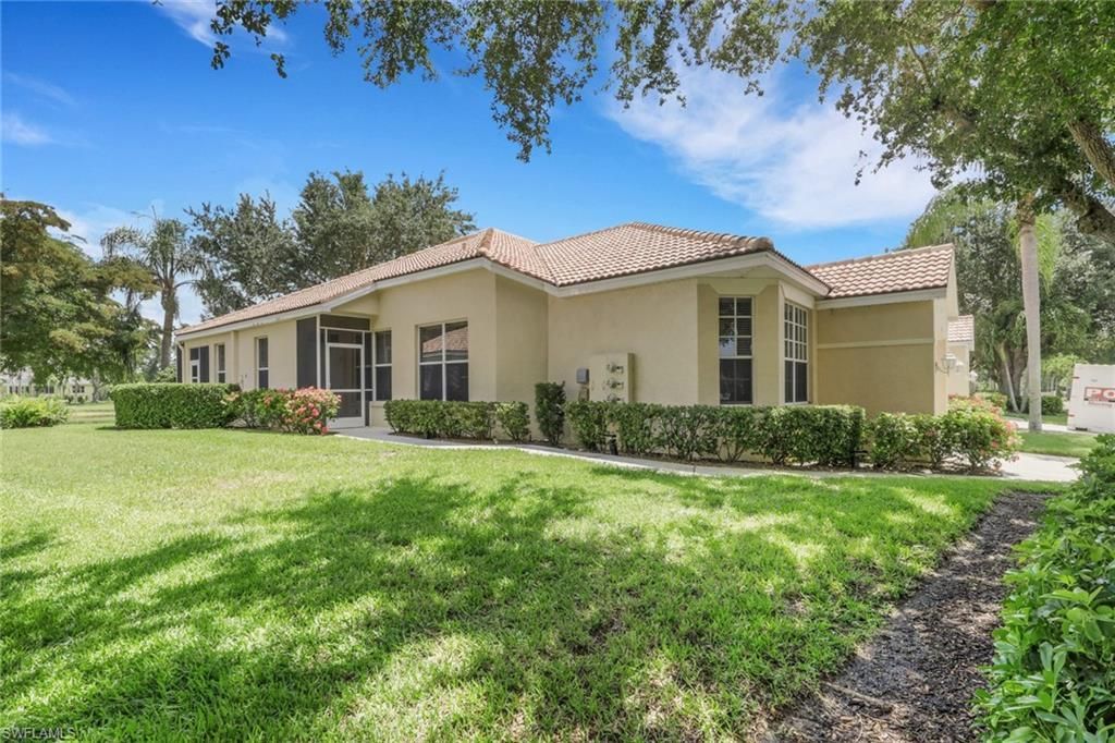 8784 Middlebrook Dr, Fort Myers, FL 33908 Photo