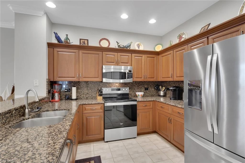 8784 Middlebrook Dr, Fort Myers, FL 33908 Photo