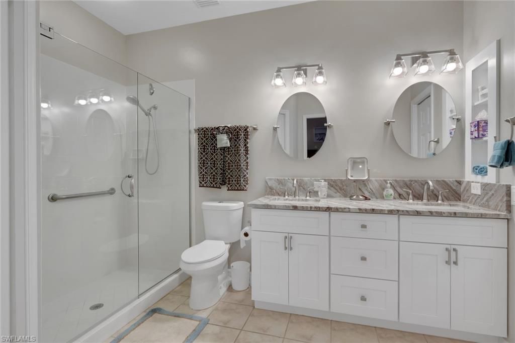 8784 Middlebrook Dr, Fort Myers, FL 33908 Photo