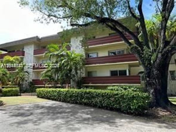 1205 Mariposa Ave , Unit 212, Coral Gables, FL 33146