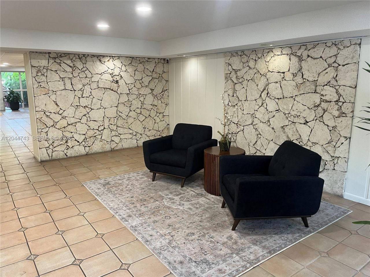 1205 Mariposa Ave, Unit 212, Coral Gables, FL 33146 Photo