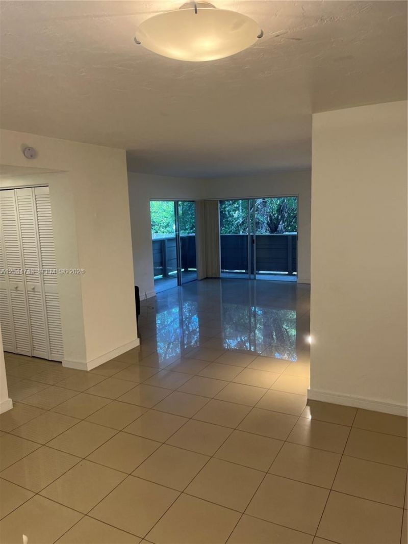 1205 Mariposa Ave, Unit 212, Coral Gables, FL 33146 Photo