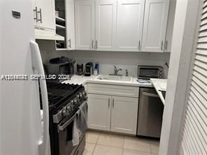 1205 Mariposa Ave, Unit 212, Coral Gables, FL 33146 Photo