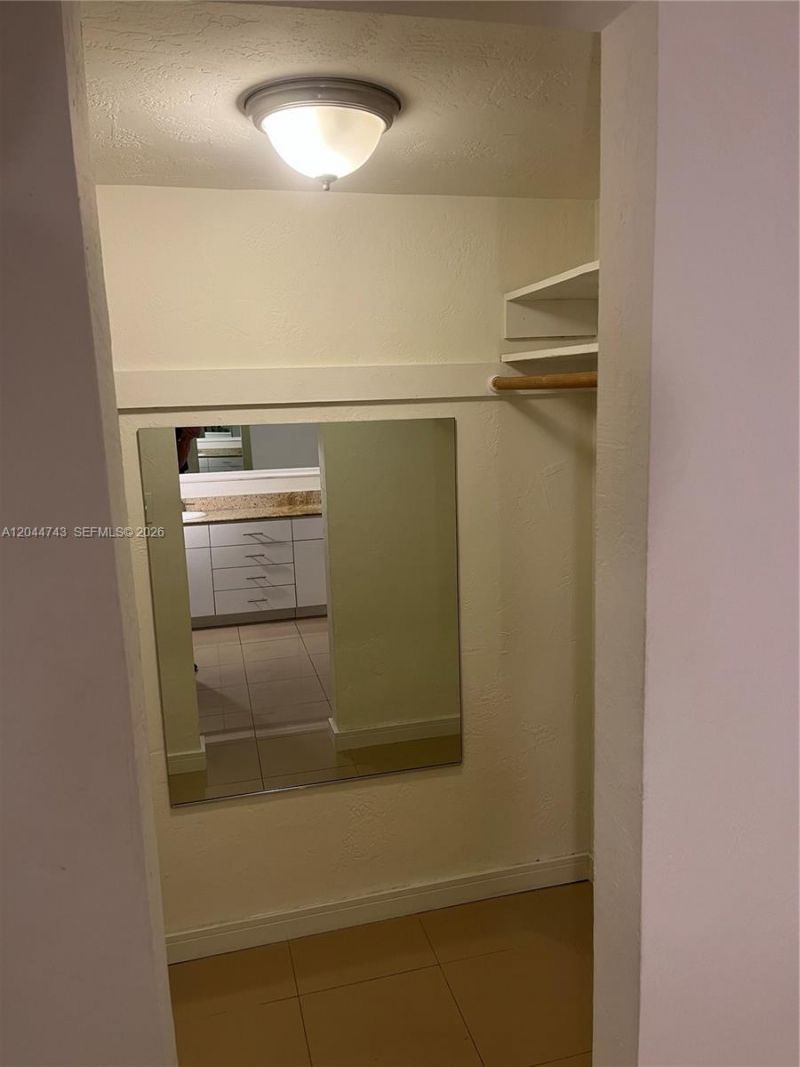 1205 Mariposa Ave, Unit 212, Coral Gables, FL 33146 Photo