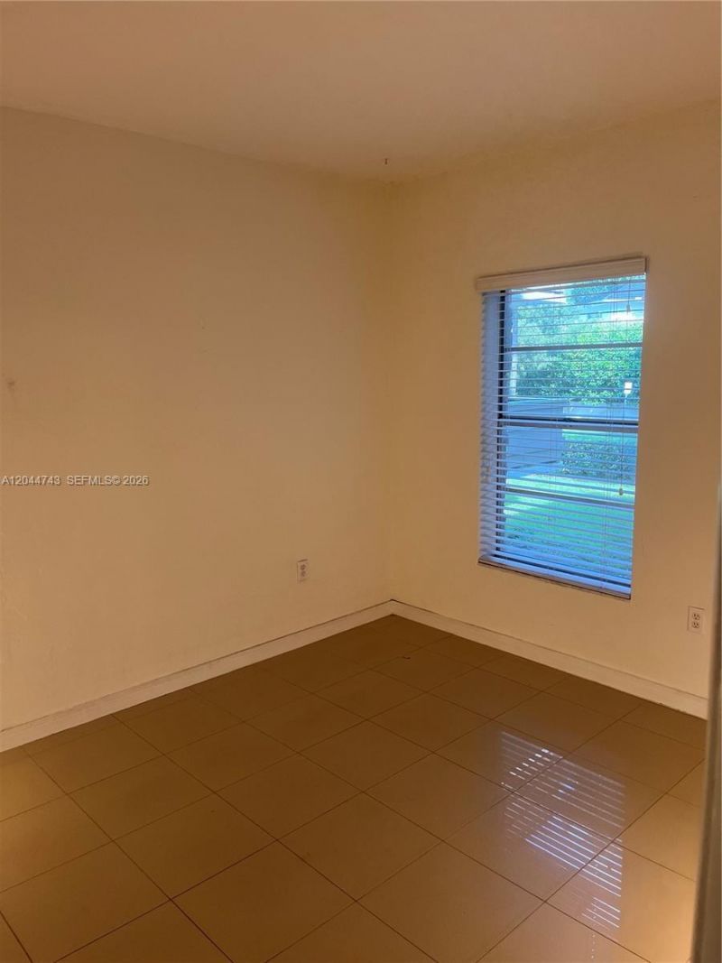1205 Mariposa Ave, Unit 212, Coral Gables, FL 33146 Photo