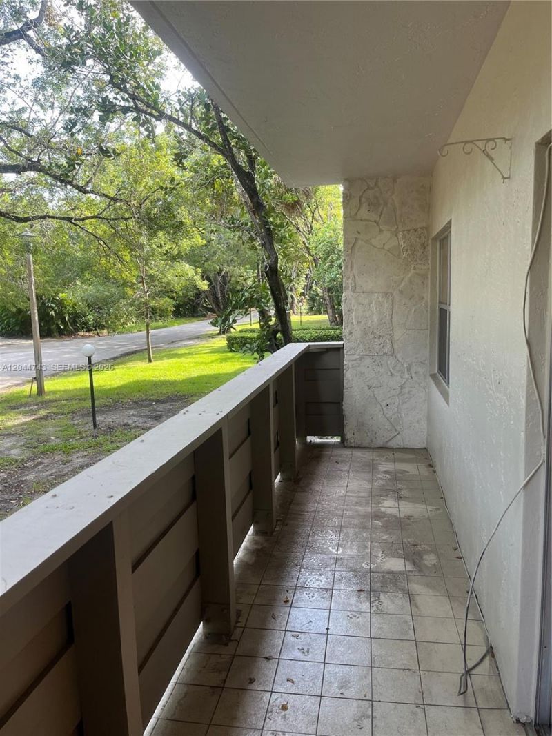 1205 Mariposa Ave, Unit 212, Coral Gables, FL 33146 Photo