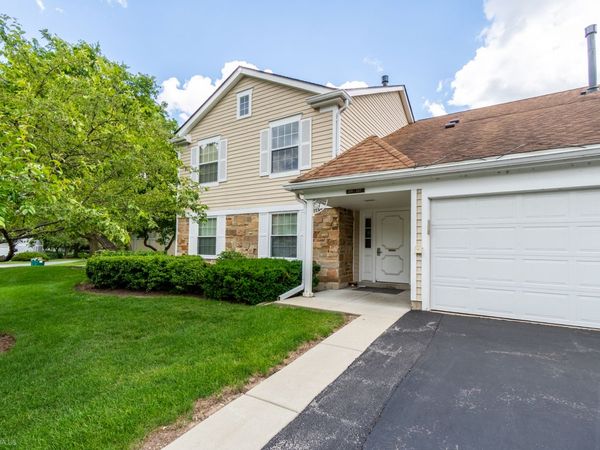 257 Ashland Court , Unit 257, Buffalo Grove, IL 60089