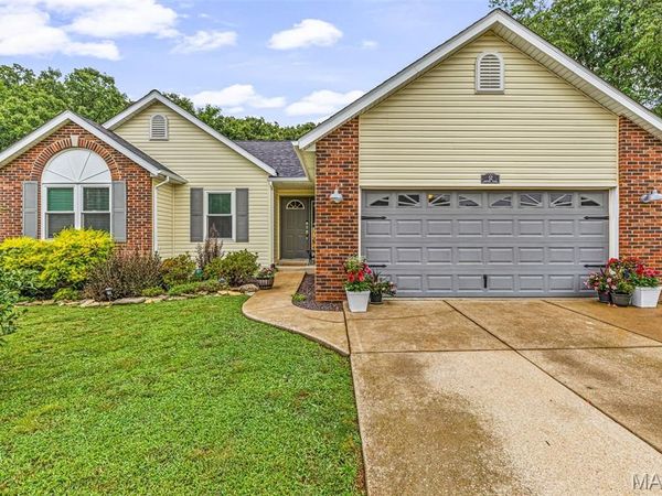 52 Ashford Place , Festus, MO 63028