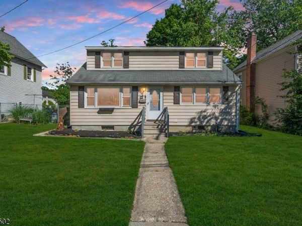 68 Woodside Ave, Newton, NJ 07860