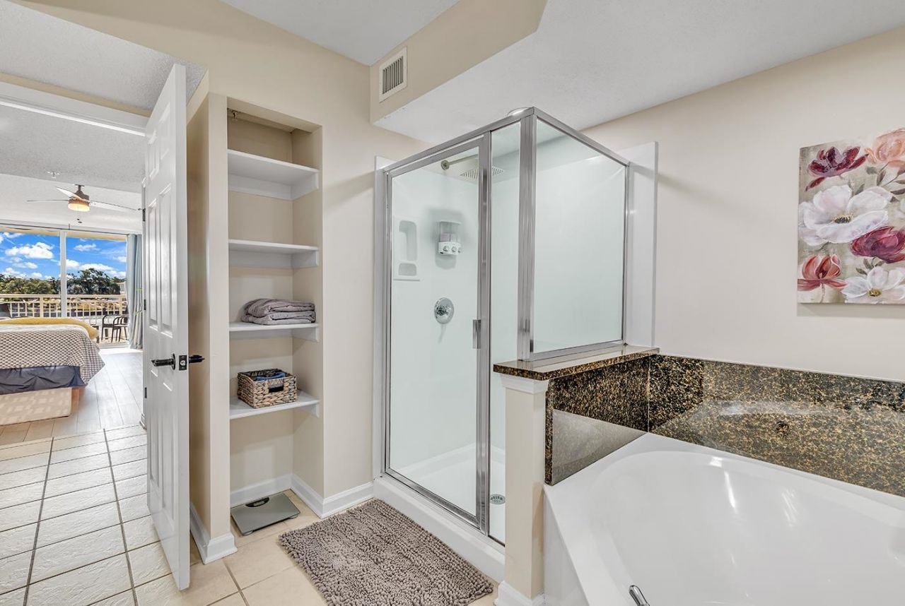 2151 Bridge View Ct. Photo 24