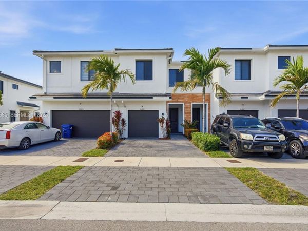 10921 SW 232nd Ter , Homestead, FL 33032