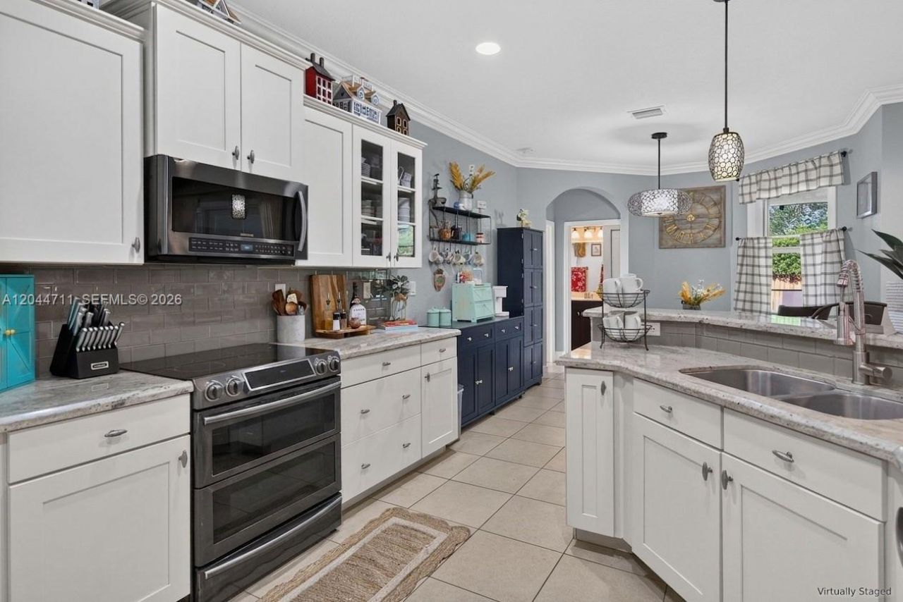 2135 NW 14th Ter, Homestead, FL 33030 Photo