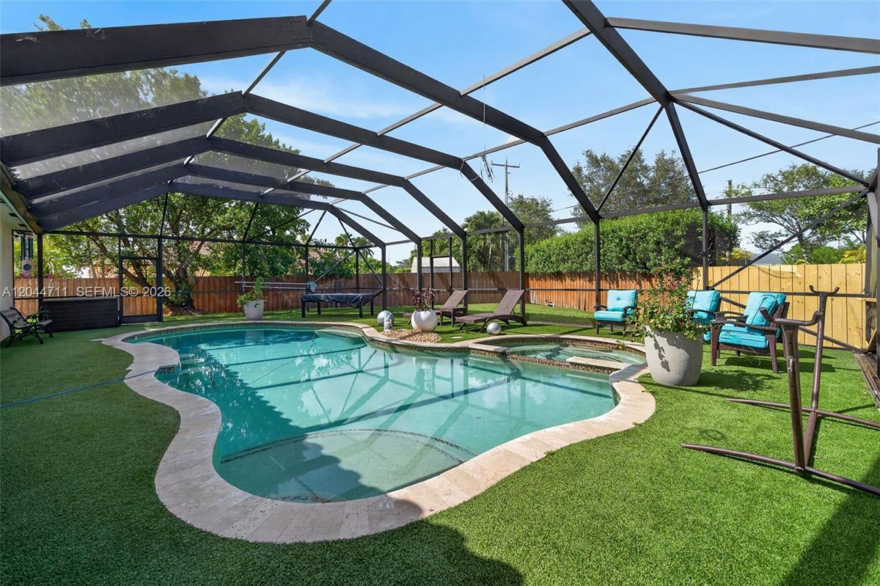 2135 NW 14th Ter, Homestead, FL 33030 Photo