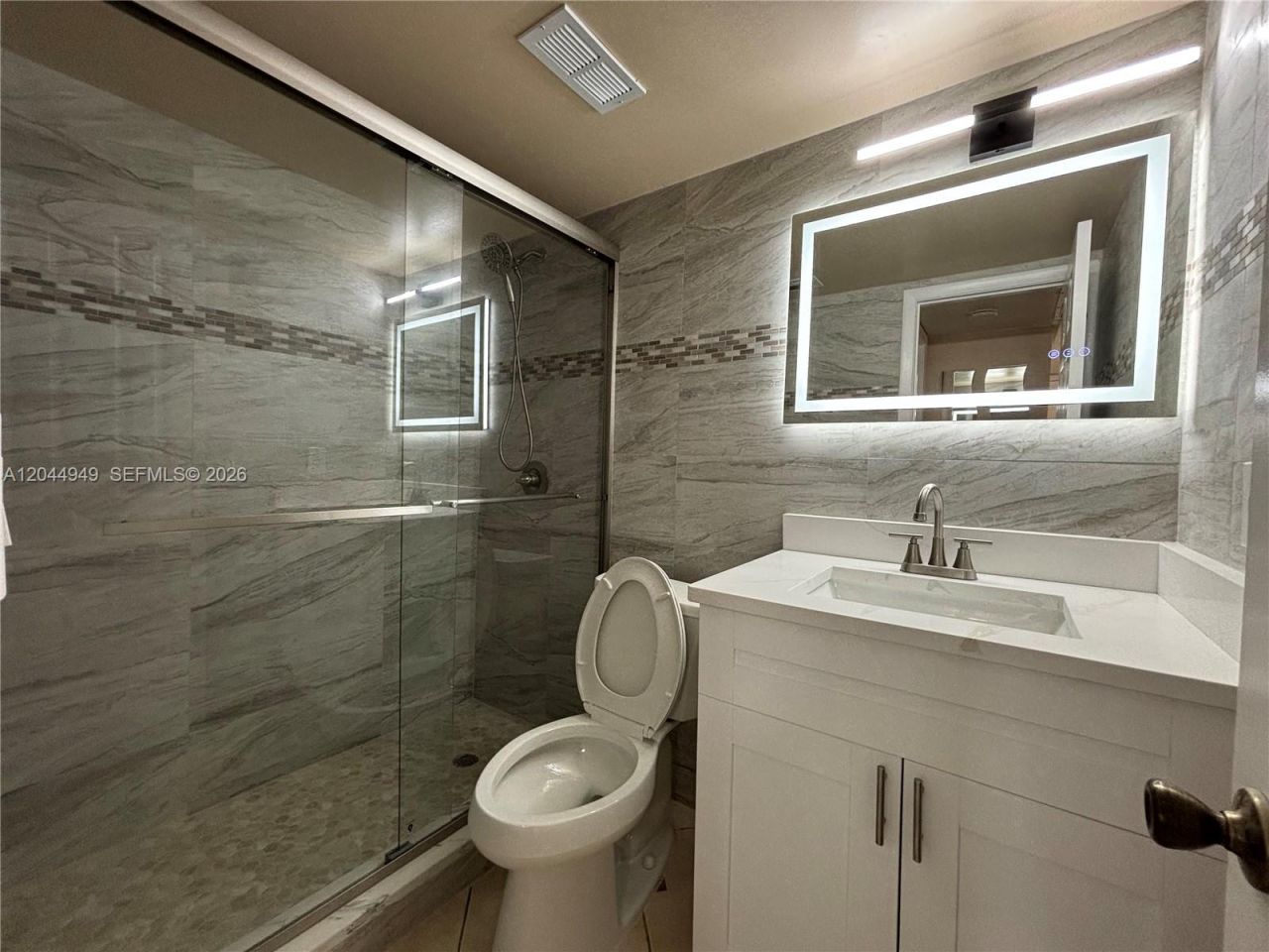 21909 Lake Forest Cir , Unit 205, Boca Raton, FL 33433 Photo