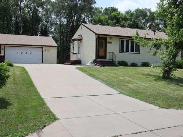 1244 Ryan Avenue E, Maplewood, MN 55109