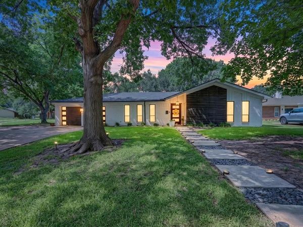 8920 Kincaid Drive, Benbrook, TX 76116