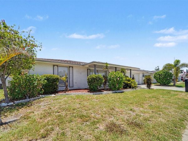 7006 MAPLEHURST DRIVE , PORT RICHEY, FL 34668