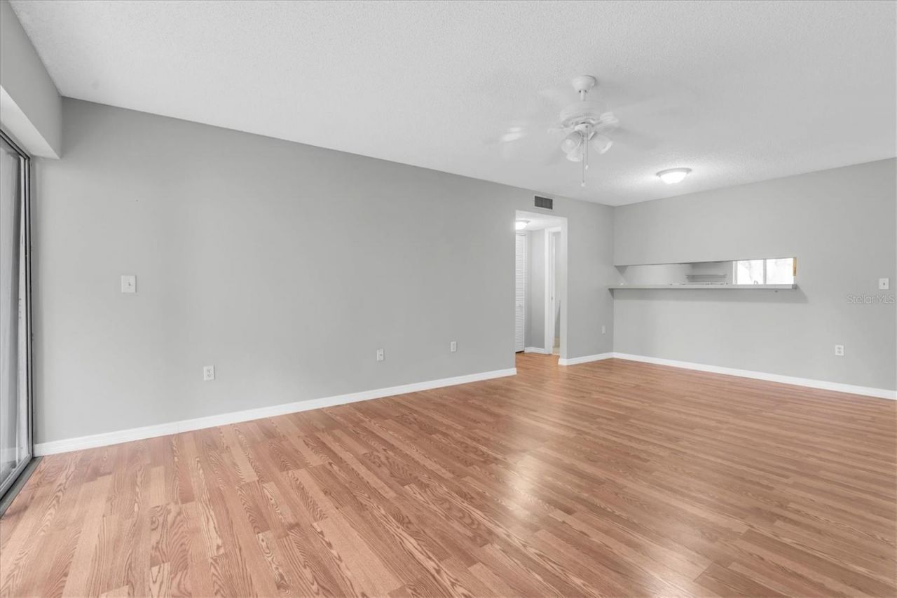 675 99th Avenue N, Unit 102, Saint Petersburg, FL 33702 Photo