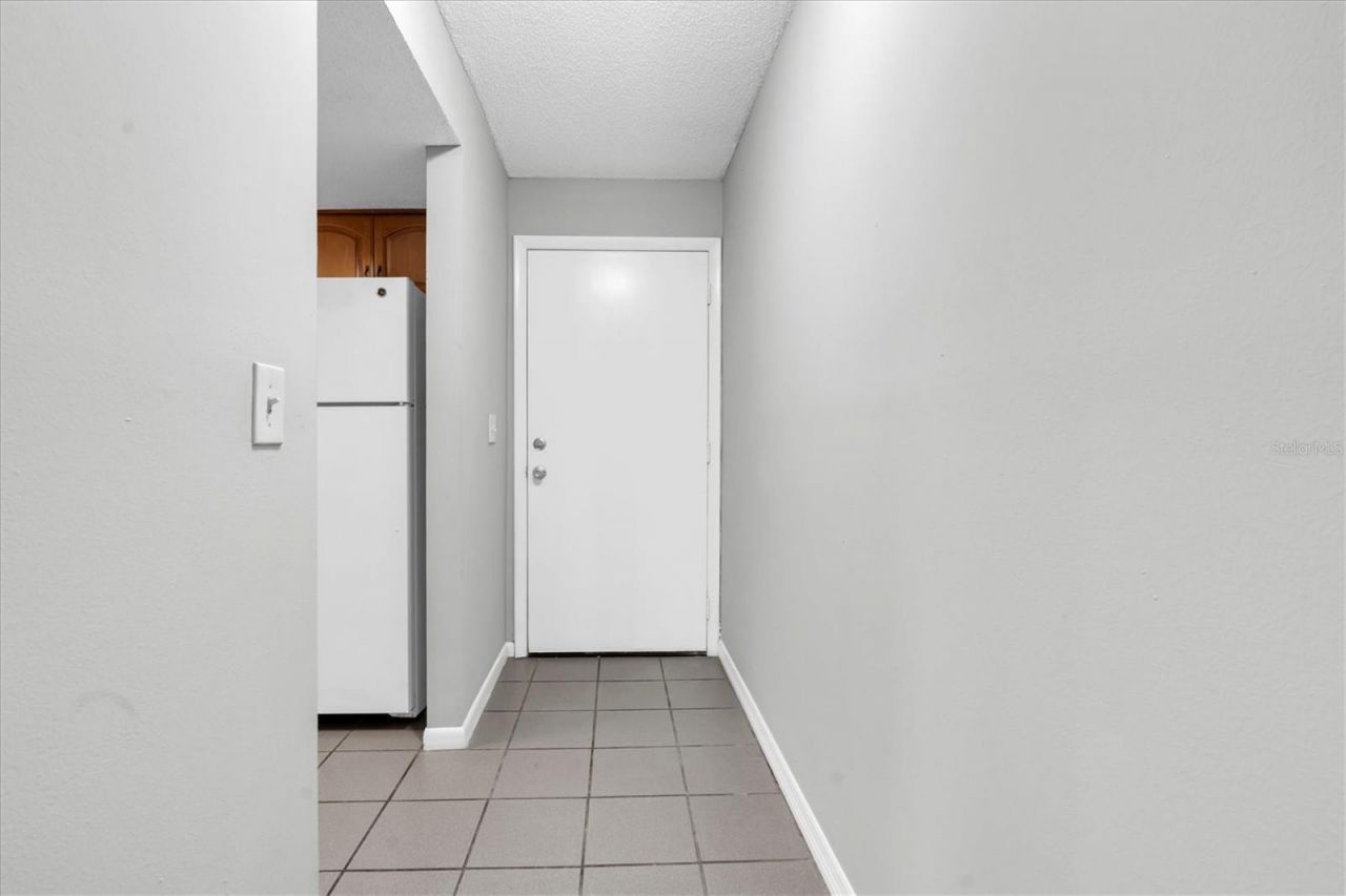 675 99th Avenue N, Unit 102, Saint Petersburg, FL 33702 Photo