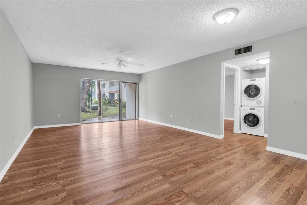675 99th Avenue N, Unit 102, Saint Petersburg, FL 33702 Photo