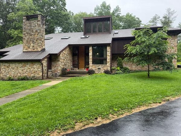 1 Woodside Drive, SUMMERSVILLE, WV 24874