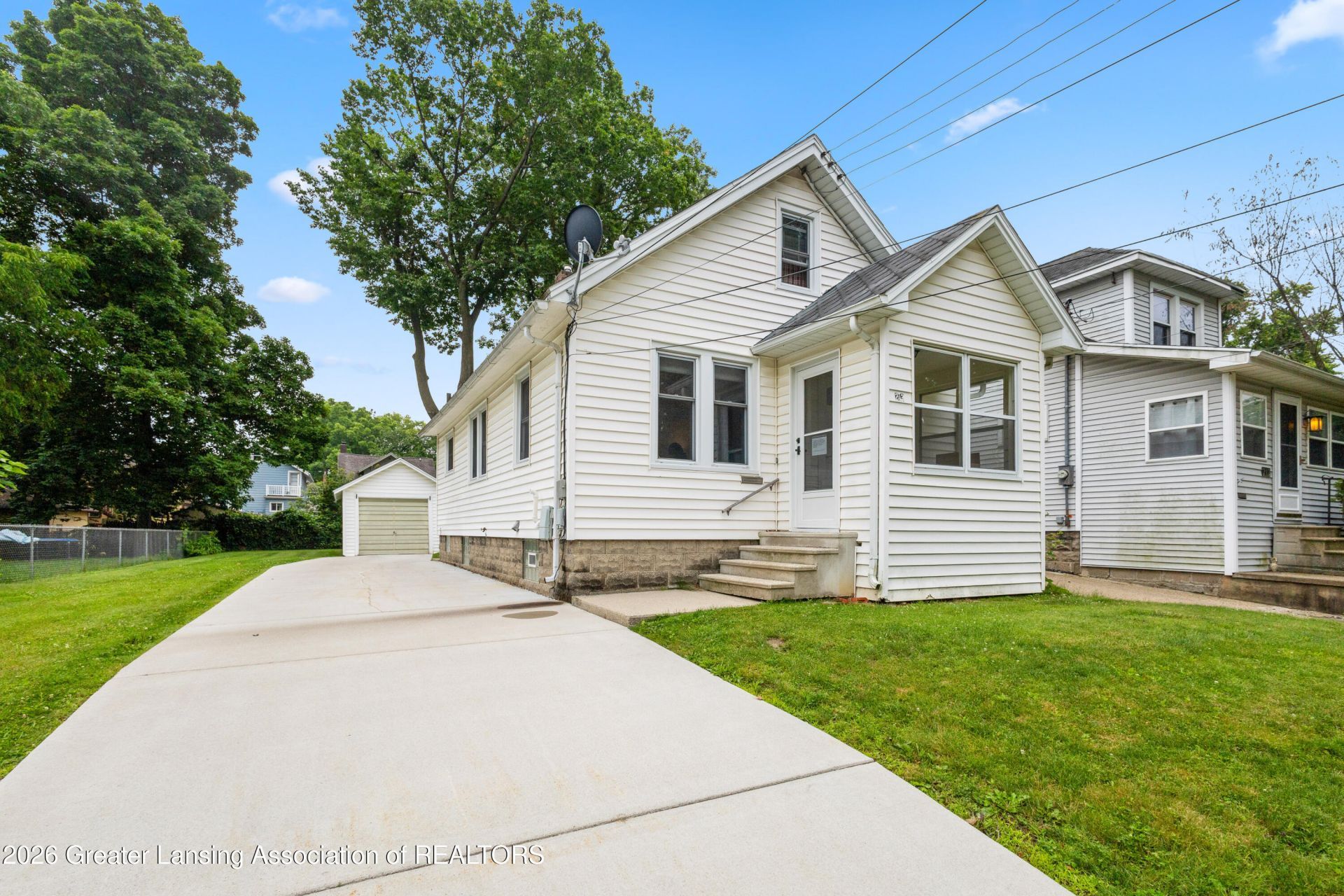 213 S Hayford Avenue, Lansing, MI 48912 Main Photo