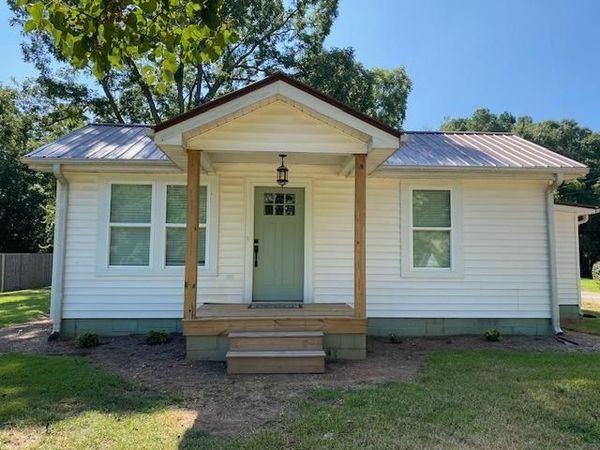 5919 River Road , Flowery Branch, GA 30542