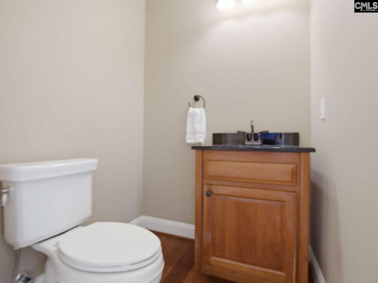 501 Fairfield Hill Road  Photo 21
