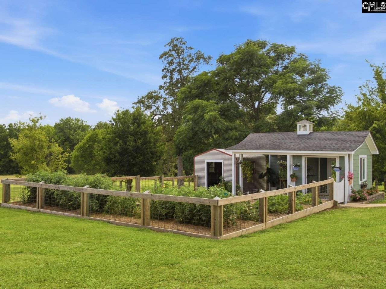 501 Fairfield Hill Road  Photo 39