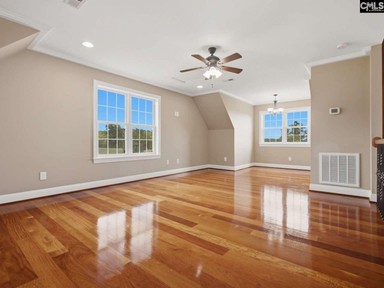 501 Fairfield Hill Road  Photo 7