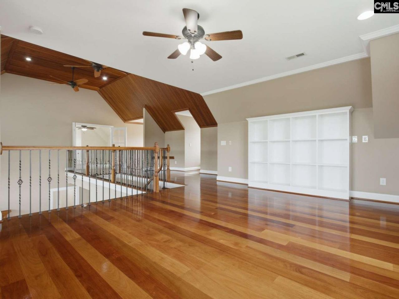 501 Fairfield Hill Road  Photo 8