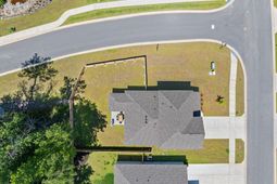 746 Meadowbrook Lane photo 4