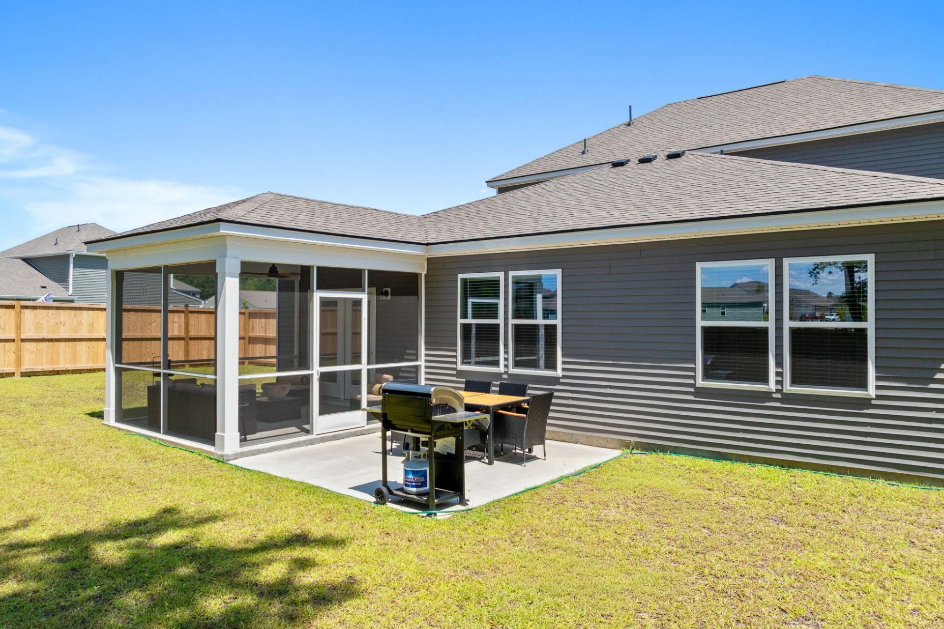 746 Meadowbrook Lane Photo 35