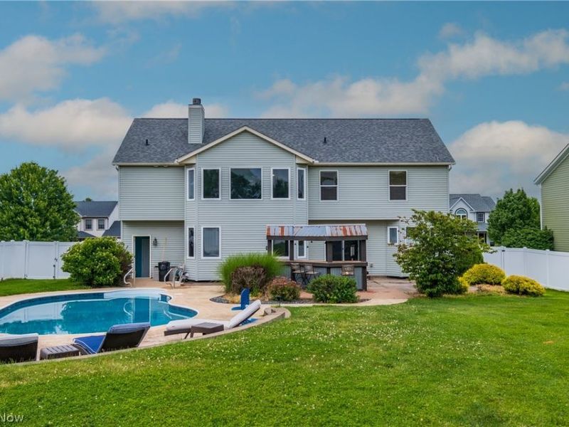 2392 Bowers Street NW, Uniontown, OH 44685 Photo 11