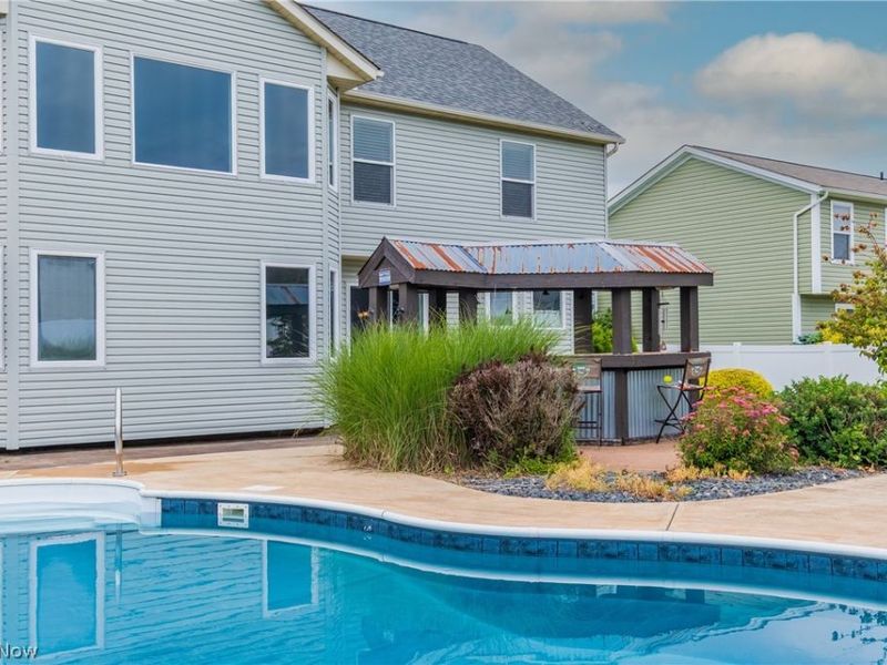 2392 Bowers Street NW, Uniontown, OH 44685 Photo 6