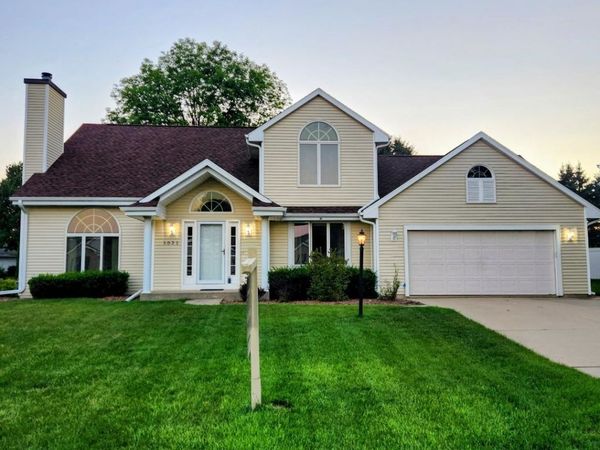 1021 Burnwyck Drive, Janesville, WI 53546