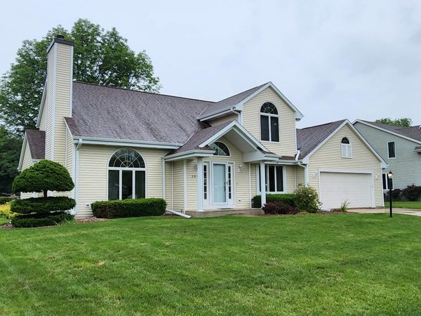 1021 Burnwyck Drive, Janesville, WI 53546